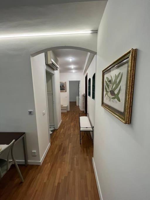 Appartamento Spazioso In Centro Piacenza Luaran gambar